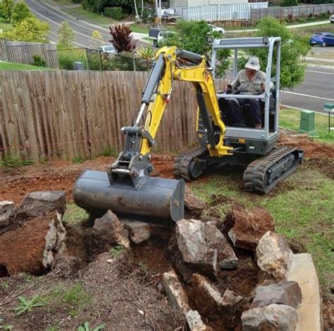 mini excavator dry hire sunshine coast|posi track hire.